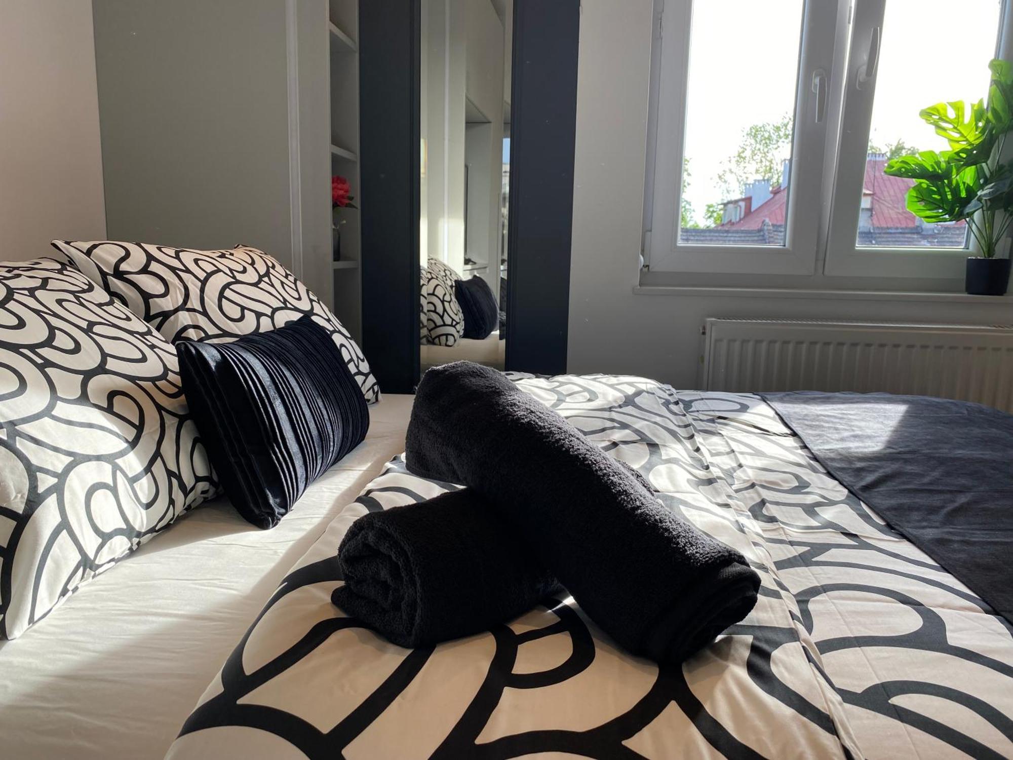 Lovers' Loft Apartment In Krakow - Orawska 7 Kültér fotó
